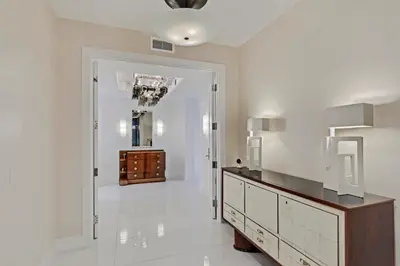 5000 N Ocean Drive 1401, Singer Island – sold