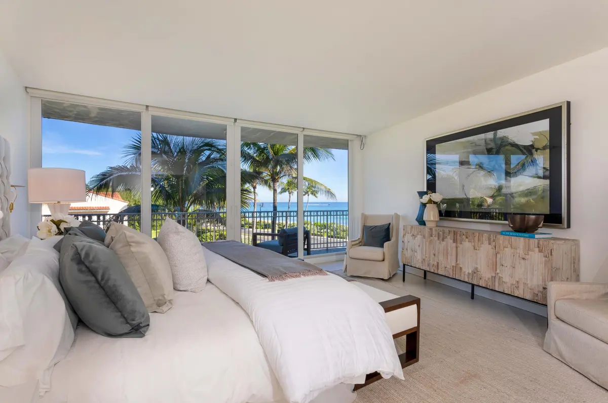 MASTER_BED_LEFT_ANGLE_1 at 100 Royal Palm Way B3, Palm Beach
