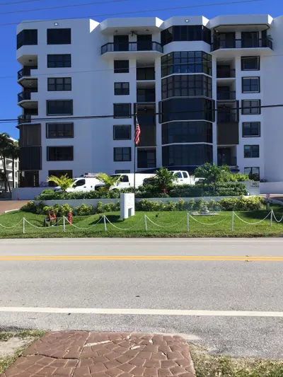 1155 Hillsboro Mile 704, Hillsboro Beach – sold