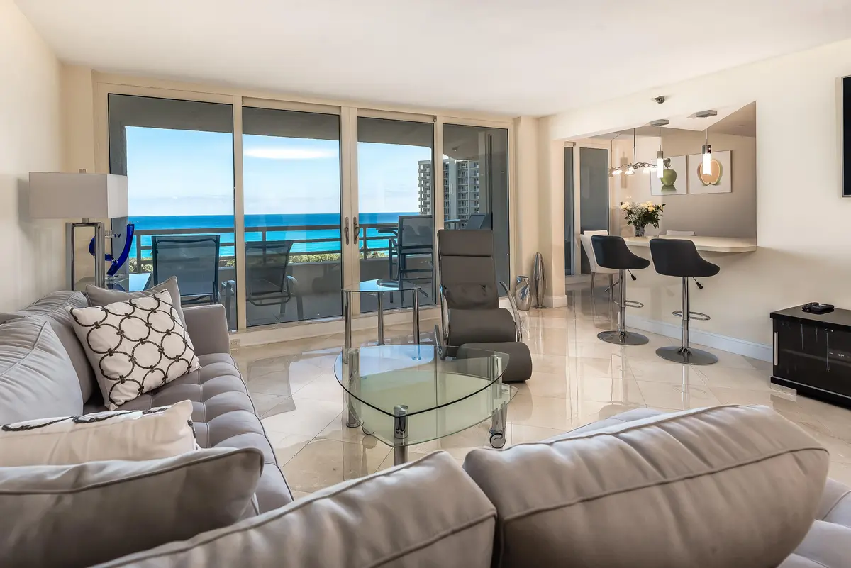 006_Living at 4101 N Ocean Boulevard 1107, Boca Raton