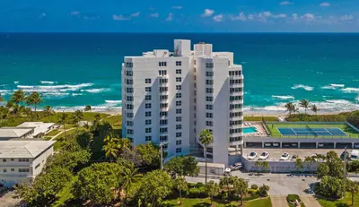 3407 S Ocean Boulevard 7-D, Highland Beach – sold