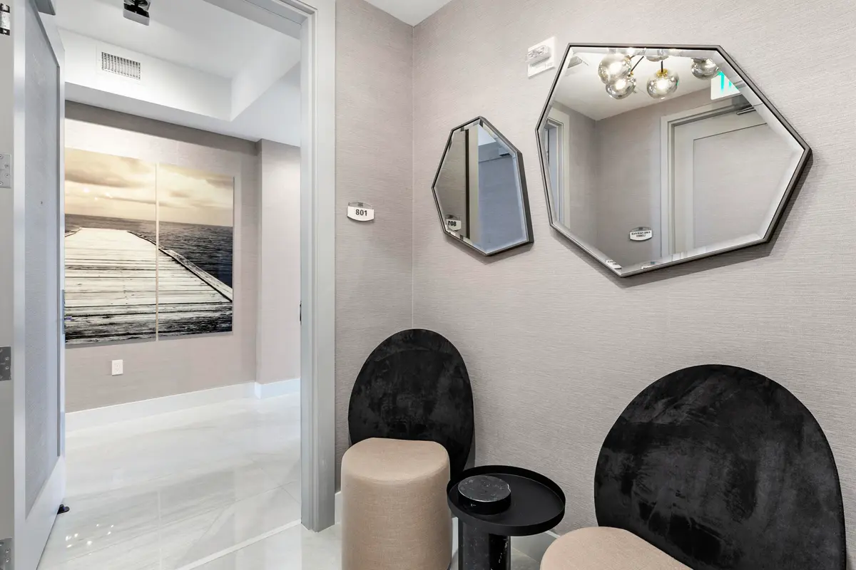 Vestibule_02 at 3 Water Club Way 801, North Palm Beach