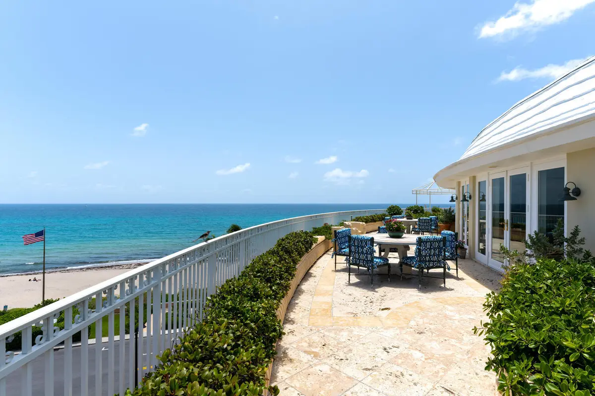 view at 100 Royal Palm Way Ph-1, Palm Beach