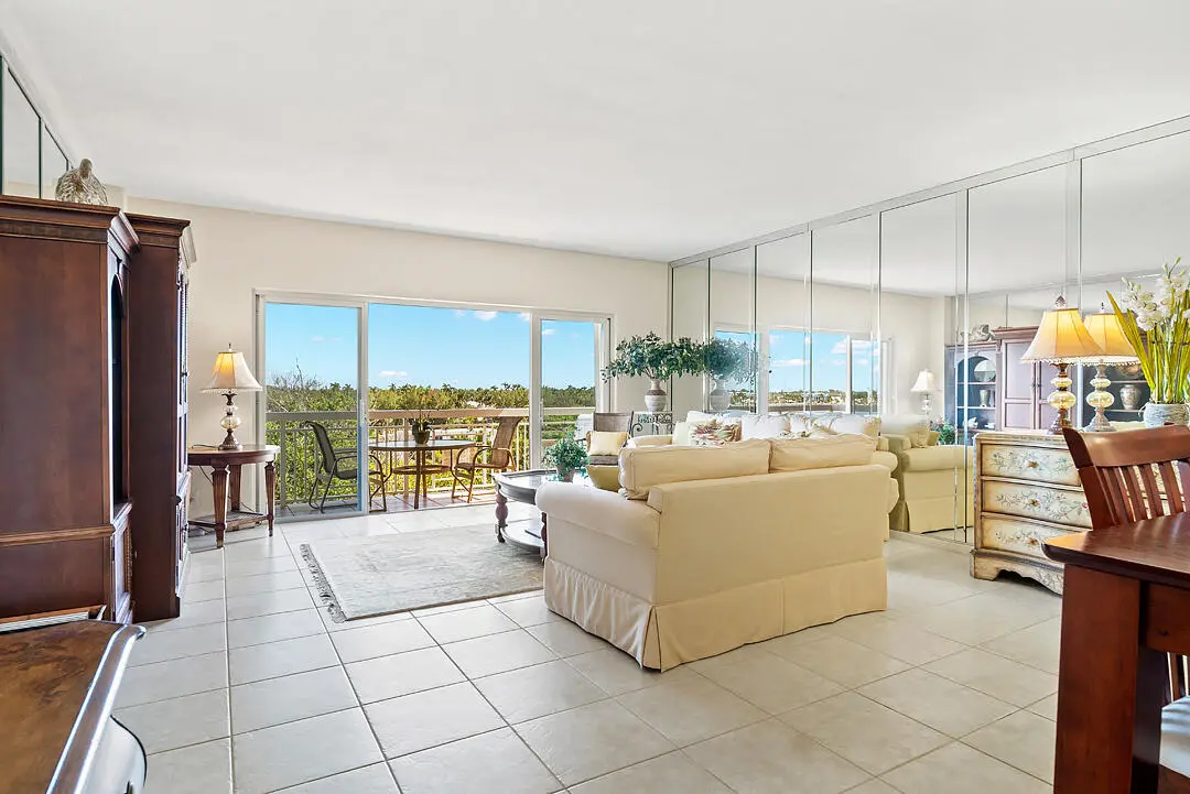 250-BRADLEY-PL-APT-706-33480-002 at 250 Bradley Place 706, Palm Beach