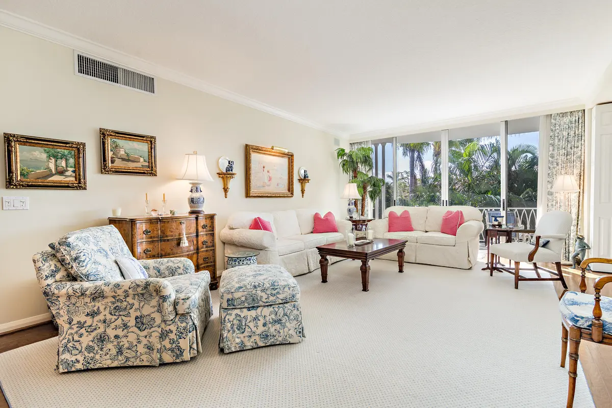 low-4 at 429 Australian Avenue 100, Palm Beach