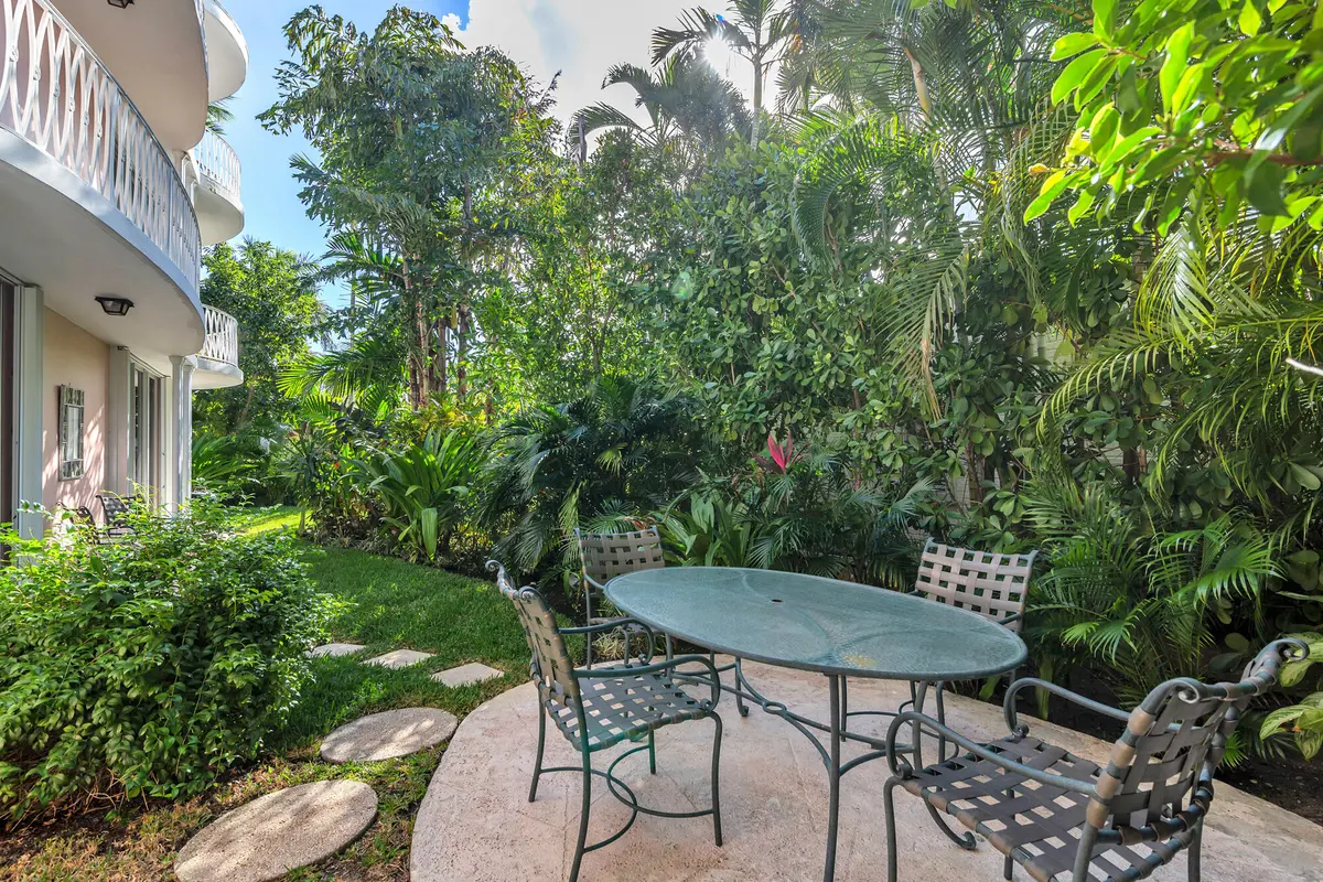 Terrace at 429 Australian Avenue 3, Palm Beach