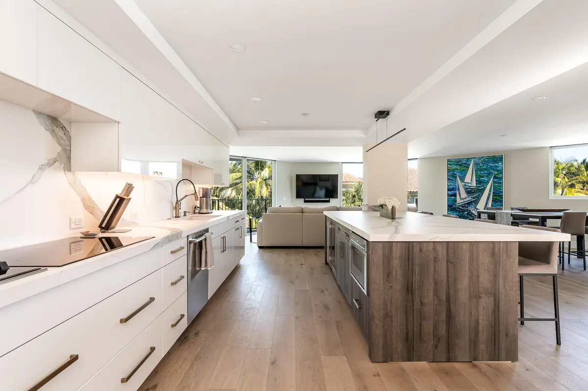 Thermador Appliances at 2565 S Ocean Boulevard 206n, Highland Beach