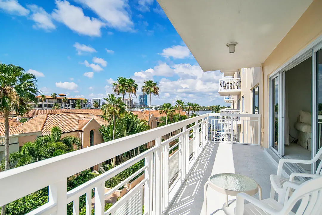 250-BRADLEY-PL-APT-502-33480-008 at 250 Bradley Place 502, Palm Beach