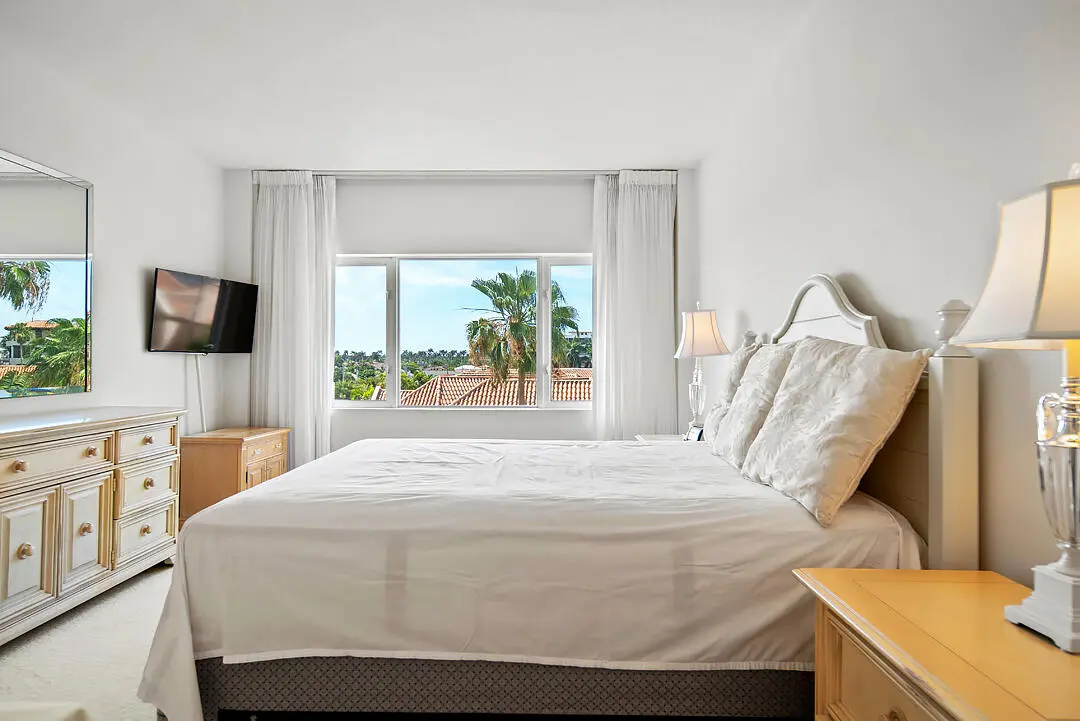 250-BRADLEY-PL-APT-502-33480-015 at 250 Bradley Place 502, Palm Beach