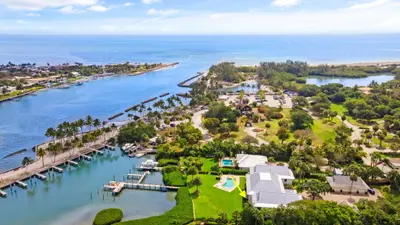 851 Saturn Street F, Jupiter – sold