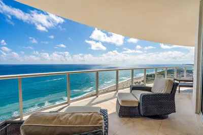 2700 N Ocean Drive 2502a, Singer Island – sold