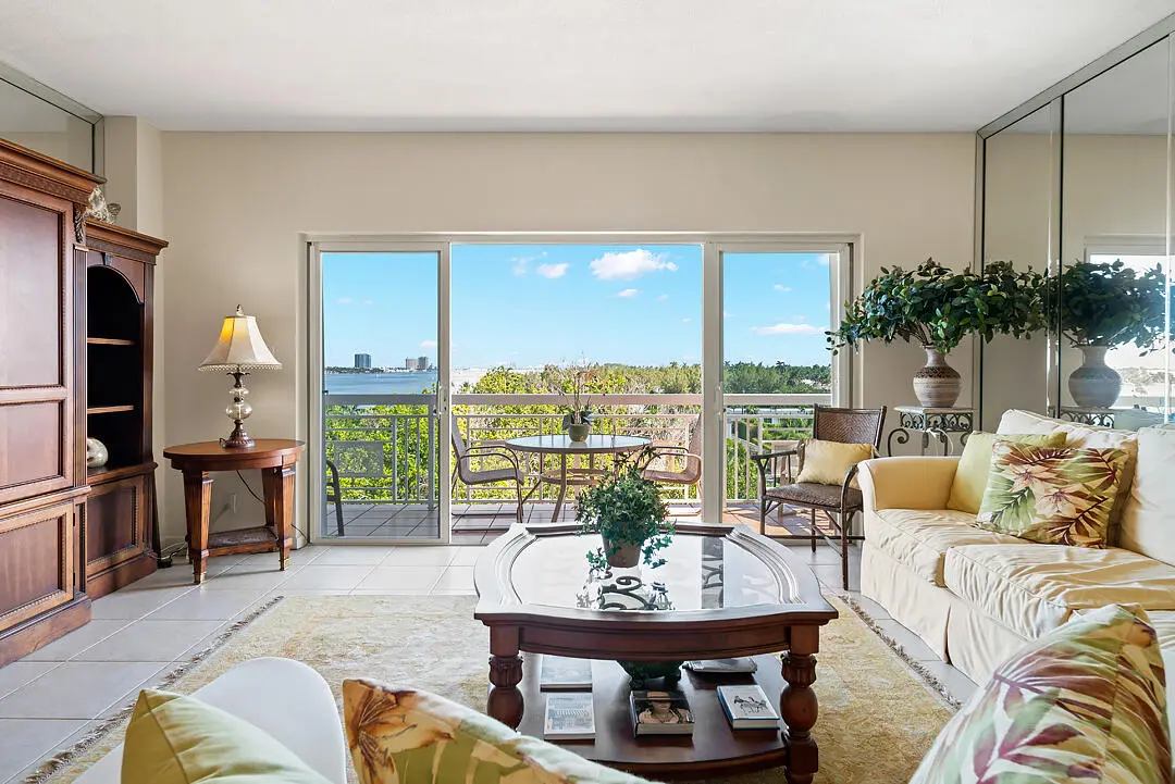 250-BRADLEY-PL-APT-706-33480-003 at 250 Bradley Place 706, Palm Beach