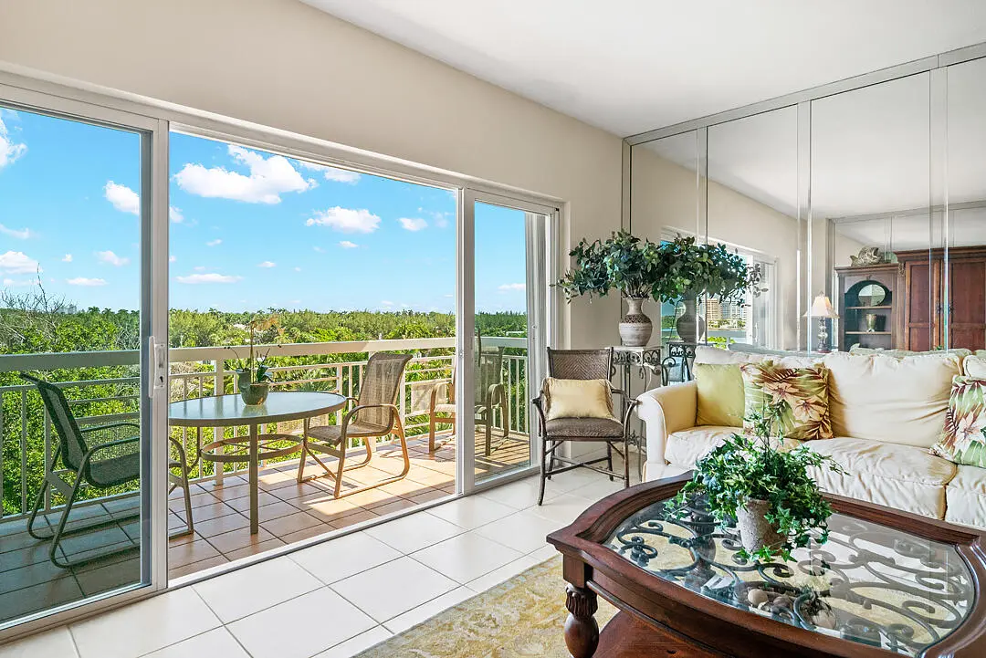 250-BRADLEY-PL-APT-706-33480-006 at 250 Bradley Place 706, Palm Beach