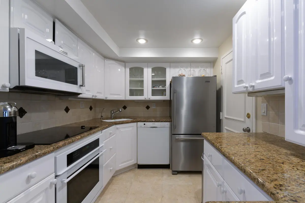 250 Bradley Pl Apt 210 Palm-large-003-01 at 250 Bradley Place 210, Palm Beach