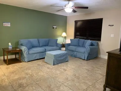 801 Hummingbird Way 201, North Palm Beach – Apartment for rent