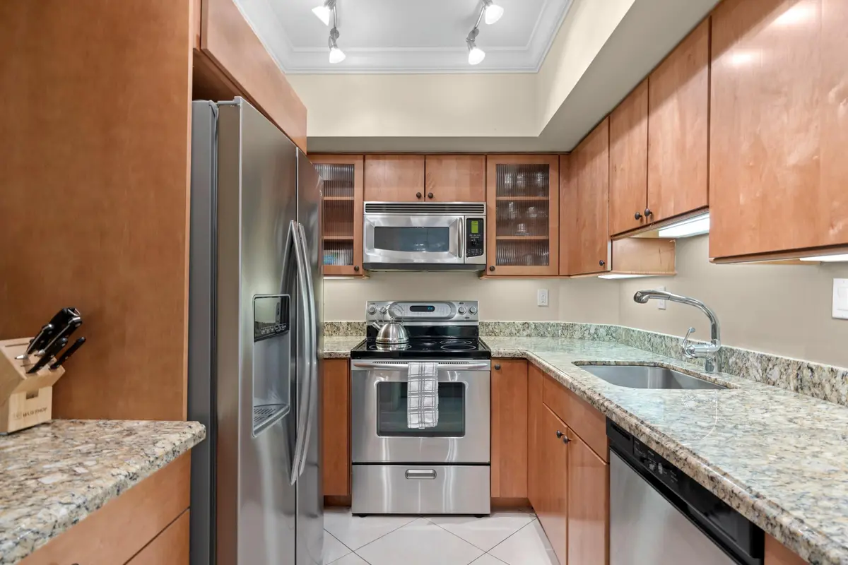 DSC04184.jpg-SMALL at 250 Bradley Place #204, Palm Beach