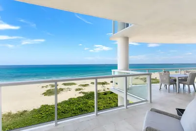 2700 N Ocean Drive 501a, Riviera Beach – sold