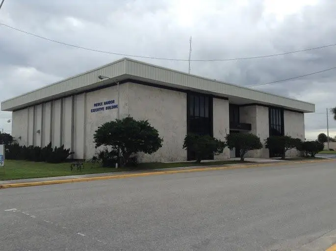 300 outdoor 3 at 300 S 6th Street, Fort Pierce