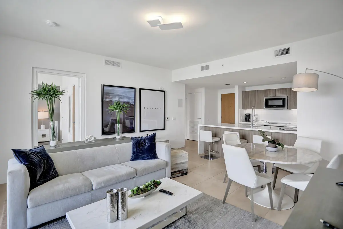Main living at 401 N Birch Road 1212, Fort Lauderdale