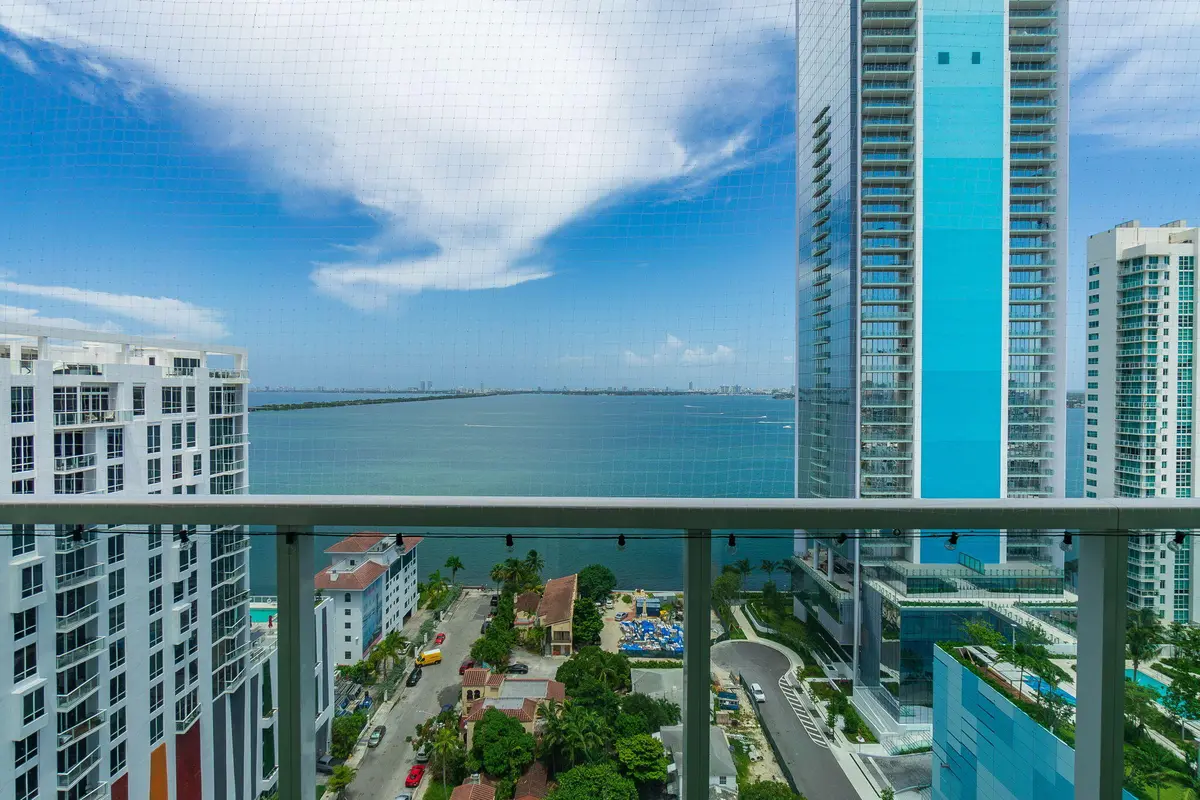 33-web-or-mls-DSC01668-Enhanced-NR at 600 NE 27th Street 2103, Miami