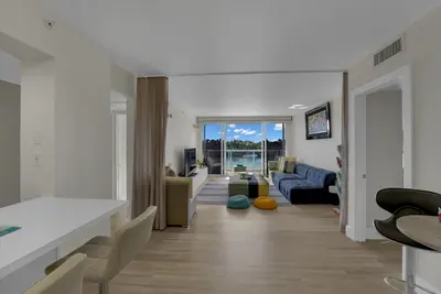 5600 Collins Avenue 4j, Miami Beach – sold