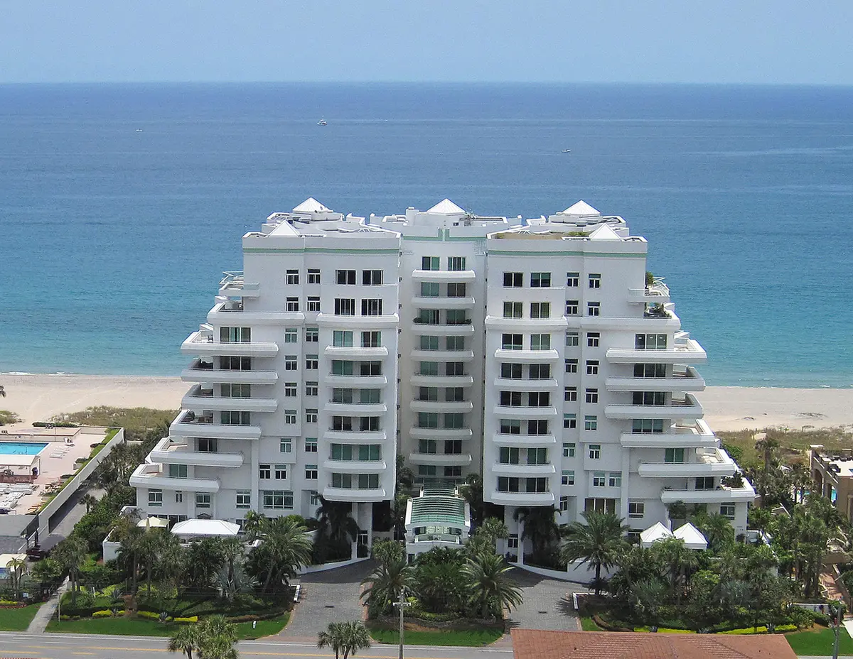 ARAGON at 2494 S Ocean Boulevard J7, Boca Raton