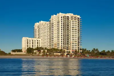 3800 N Ocean Drive 452, Riviera Beach – sold