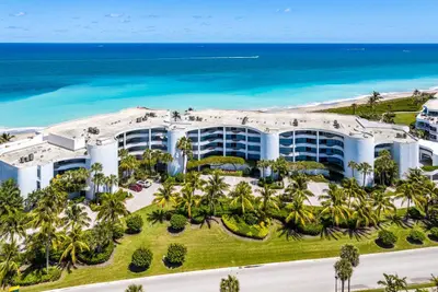 2001 SE Sailfish Point Boulevard 317, Stuart – sold