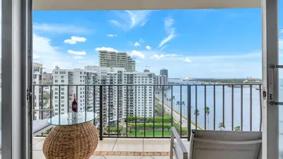 1801 S Flagler Drive 1804, West Palm Beach – Condominium for sale