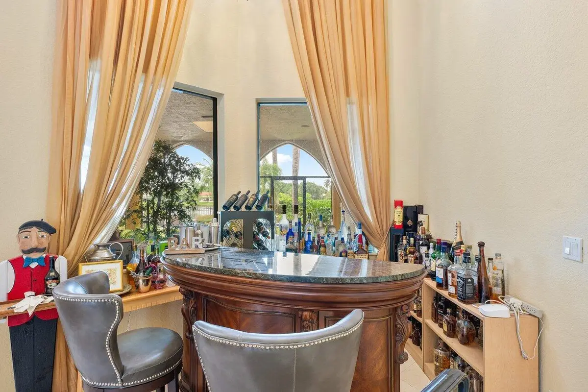 Bar at 17654 Bocaire Way, Boca Raton
