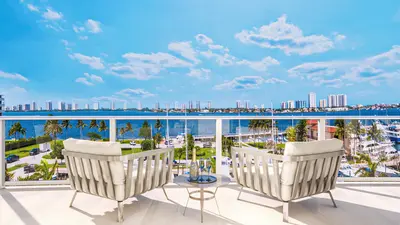 220 Lake Shore Drive 305, Lake Park – sold