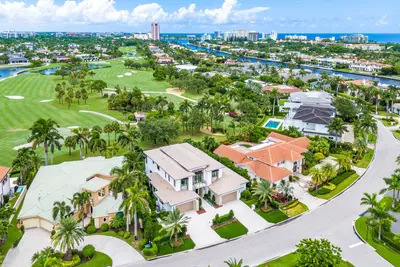 471 Royal Palm Way, Boca Raton – Single Family Residence for sale