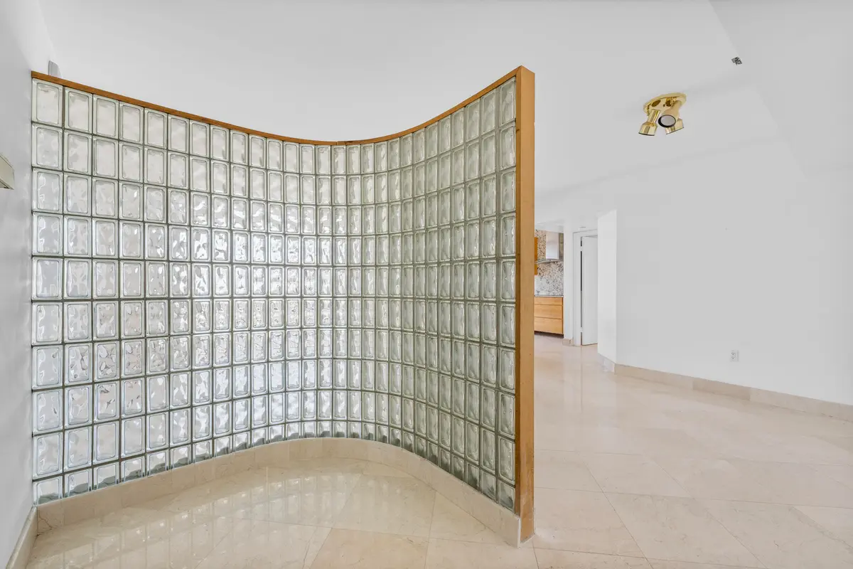 Front Entry at 9 Island Avenue 2309, Miami Beach