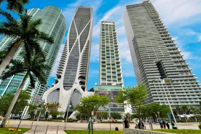 1040 Biscayne Boulevard 2106, Miami – sold