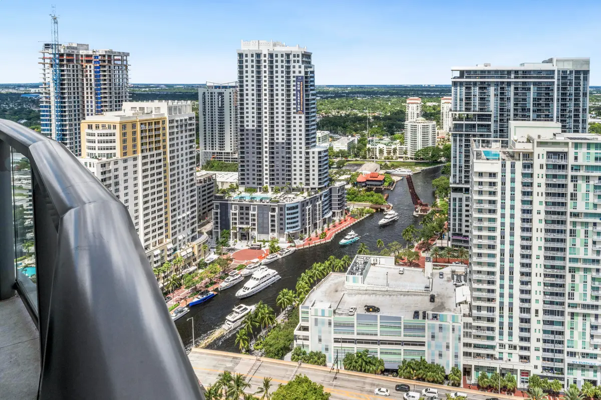 bb43 at 100 E Las Olas Boulevard 3303, Fort Lauderdale