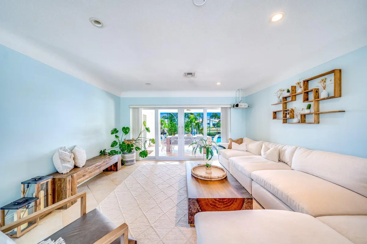 Living Room at 4010 NE 25th Avenue, Lighthouse Point