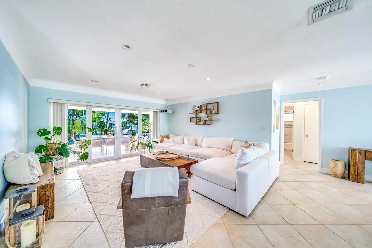 Living Room at 4010 NE 25th Avenue, Lighthouse Point