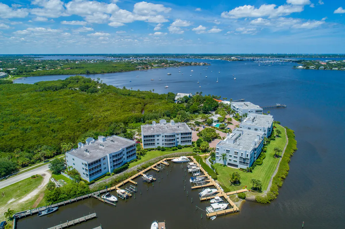ADMIRALTY AERIAL VIEW NE BROCURE SHOT ER at 1160 SW Chapman Way 202, Palm City