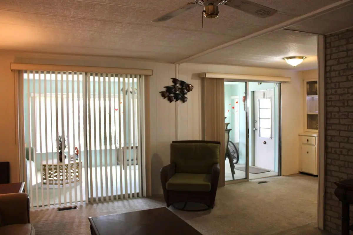 view Left living room at 164 Camino Del Rio, Port St. Lucie