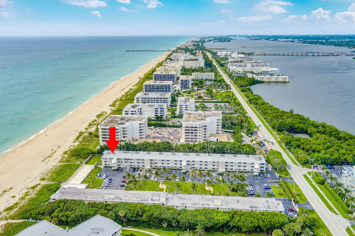 48-web-or-mls-MAX_1407JS at 2565 S Ocean Boulevard 324-325, Palm Beach