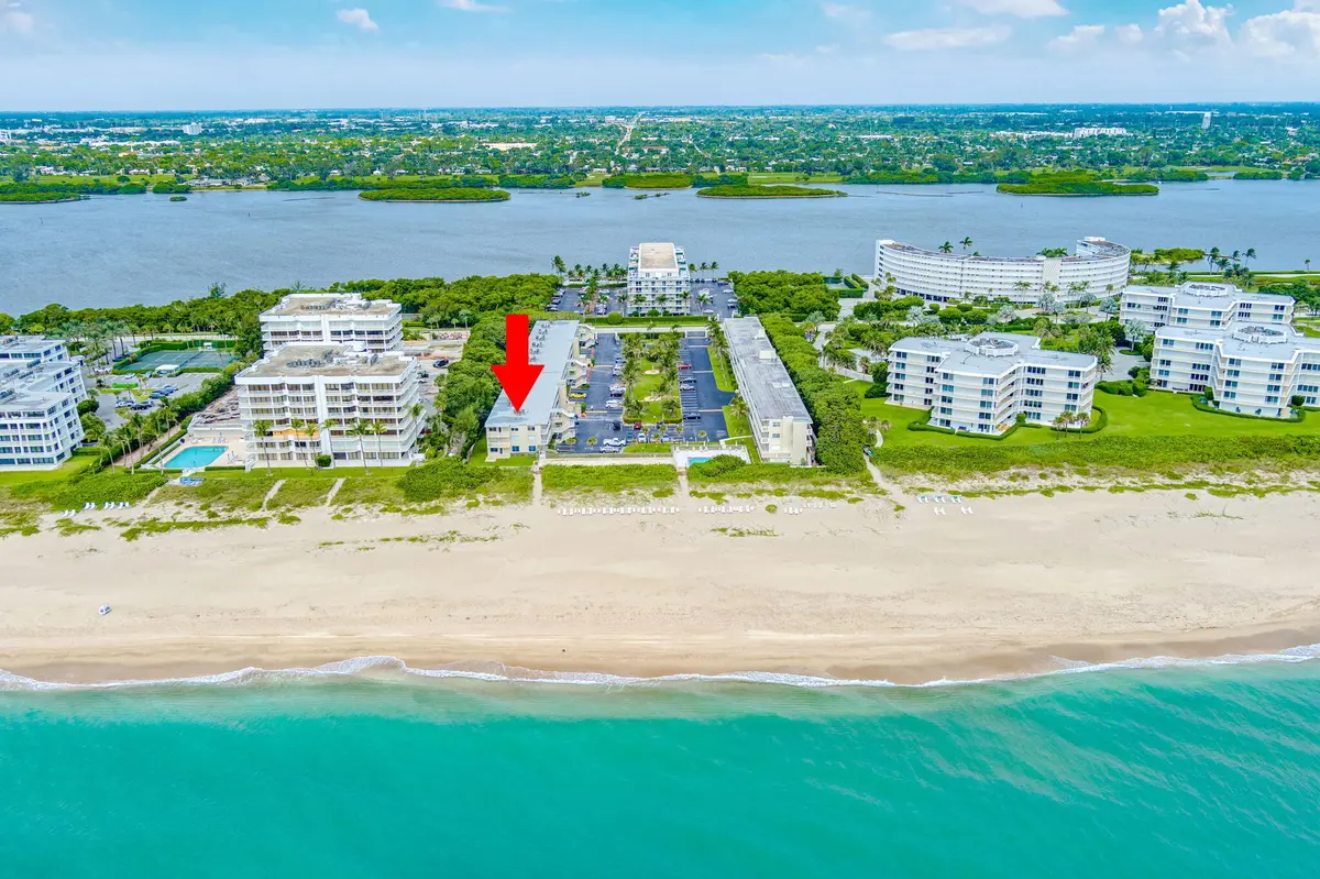 41-web-or-mls-MAX_1367JS at 2565 S Ocean Boulevard 324-325, Palm Beach