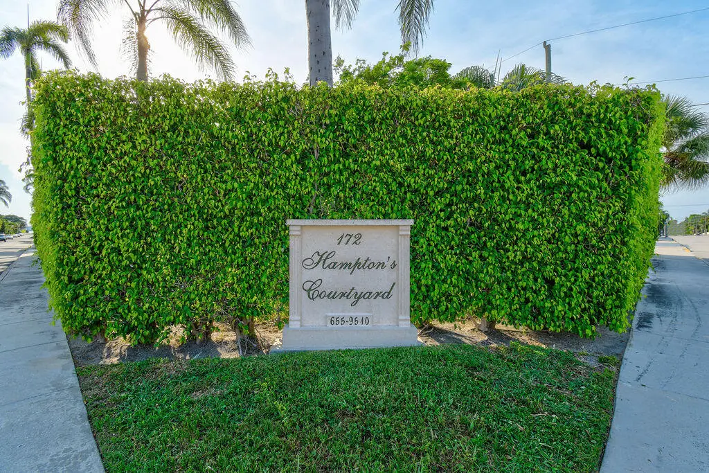 172NCountyRd#3_01 at 172 N County Road, Palm Beach