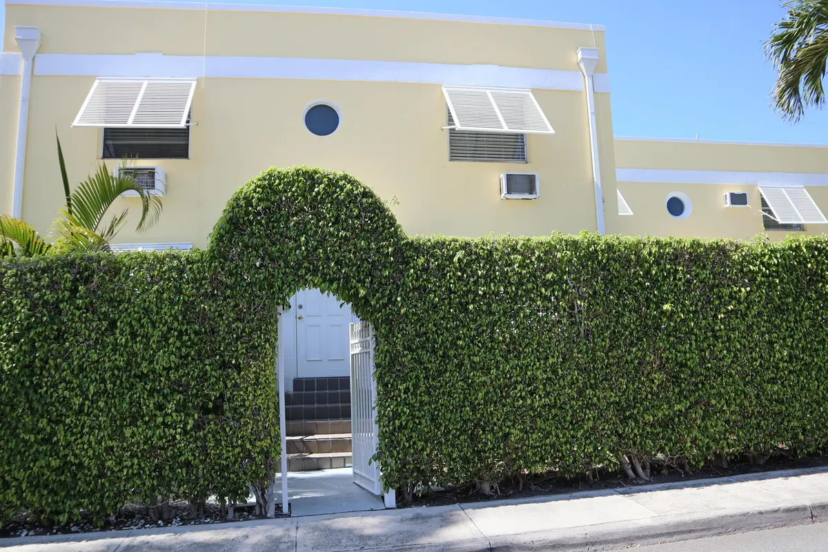 IMG_0731 at 172 N County Road, Palm Beach