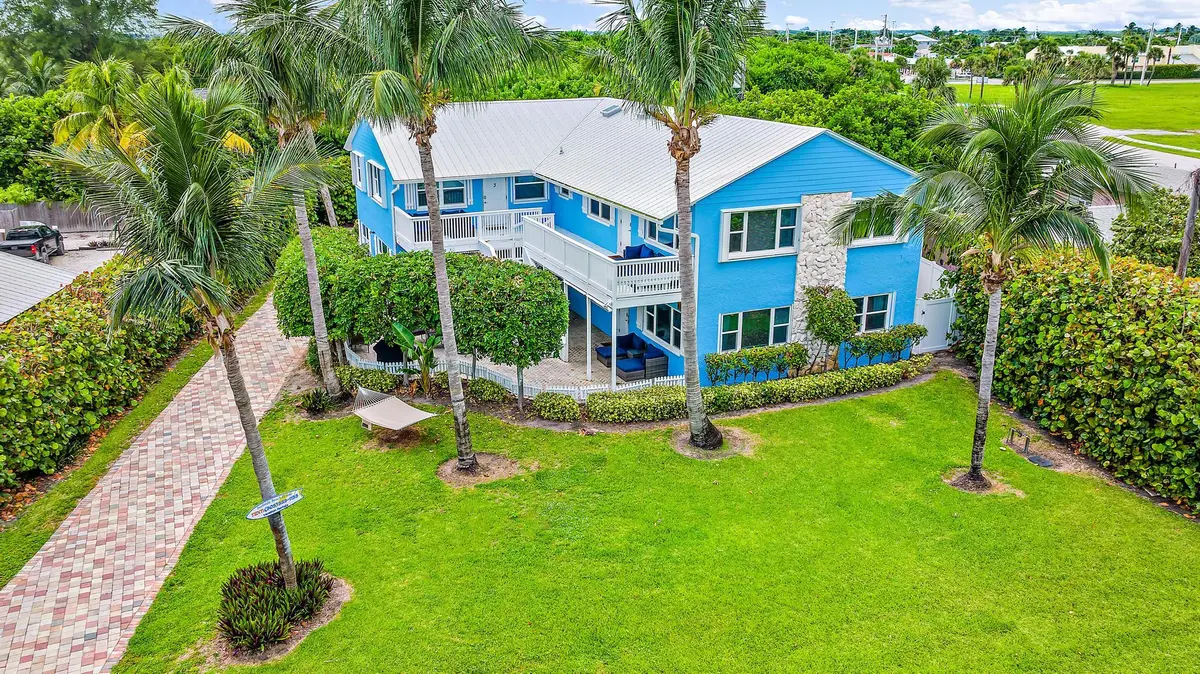 2507 N Ocean Dr -1 at 2507 N Ocean Drive, Hutchinson Island
