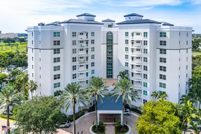 550 SE Mizner Boulevard B-707, Boca Raton – sold