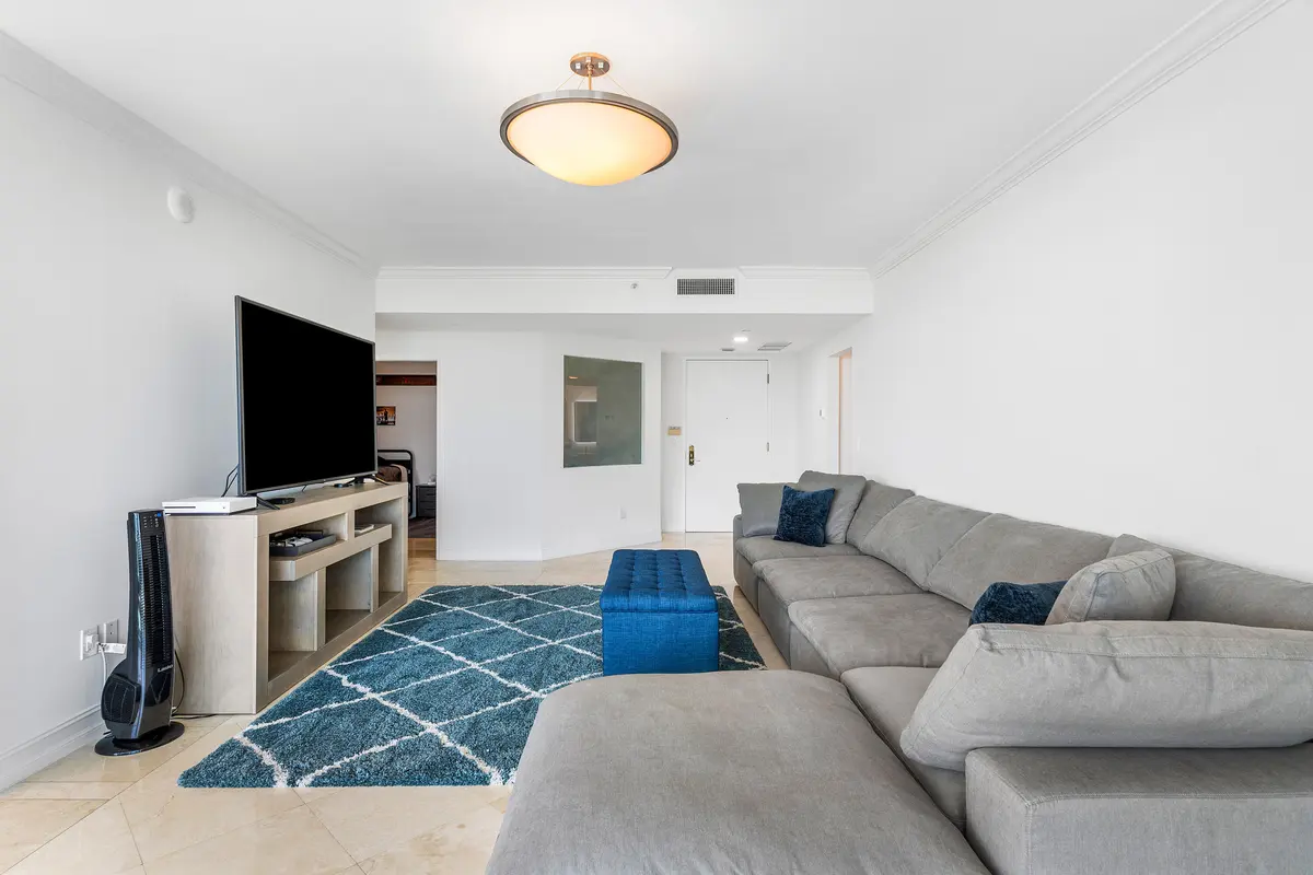 003-550SoutheastMiznerBoulevard-B707-Boc at 550 SE Mizner Boulevard B-707, Boca Raton