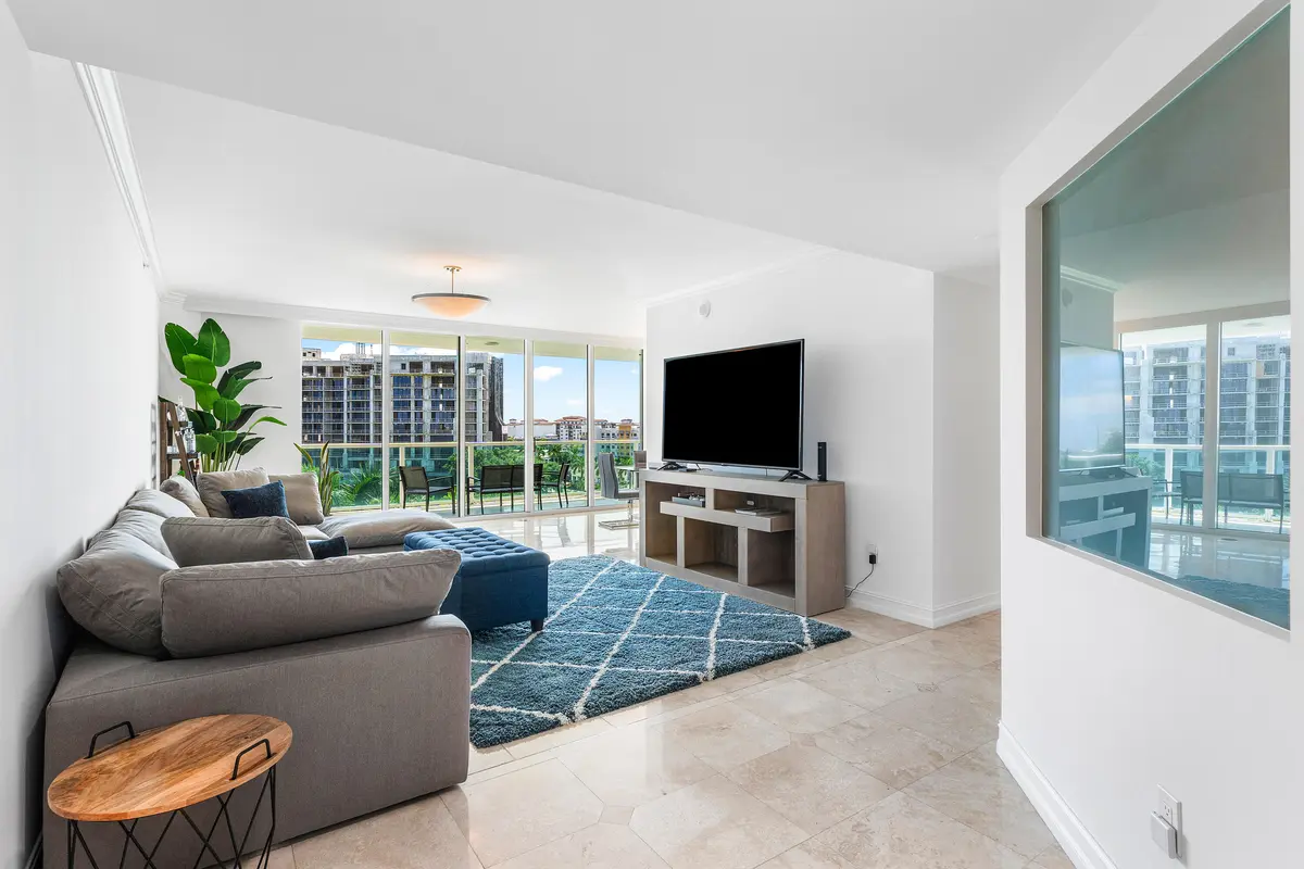 004-550SoutheastMiznerBoulevard-B707-Boc at 550 SE Mizner Boulevard B-707, Boca Raton