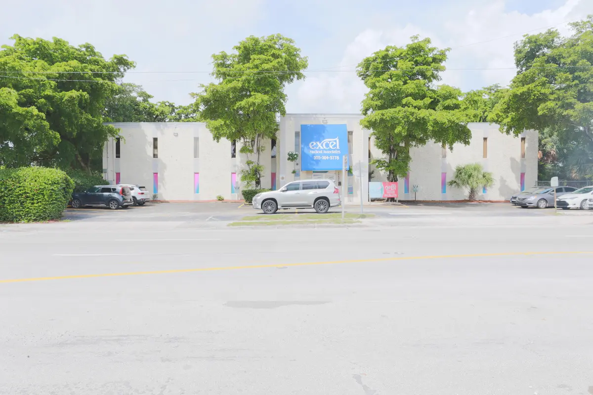 3H5A7615 at 15490 NW 7th Avenue 209, Miami