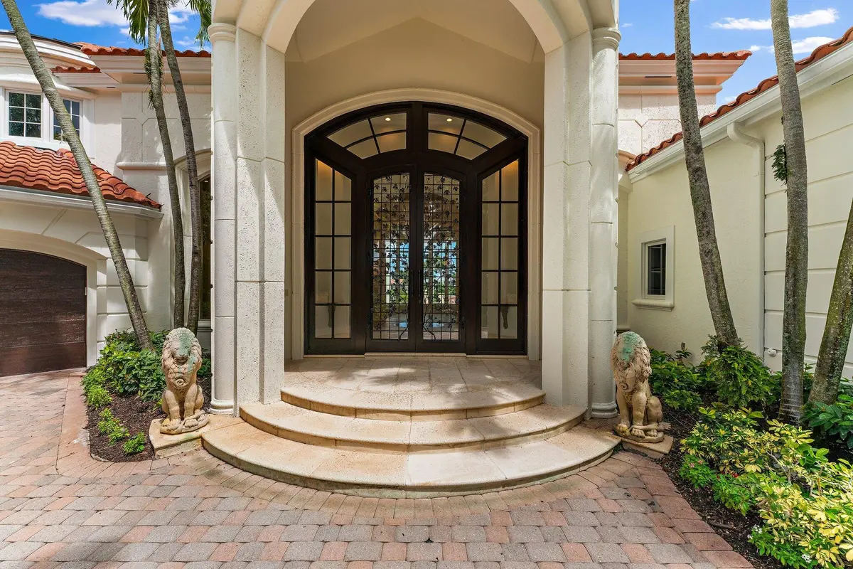 Entry at 42 Saint Thomas Drive, Palm Beach Gardens