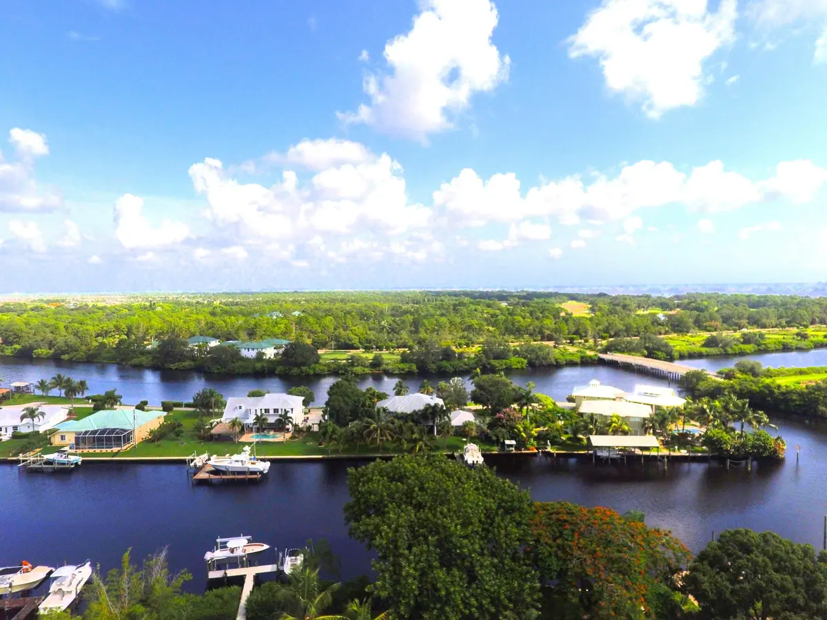 Ocean View 2 at 567 SW Hidden River Avenue, Palm City